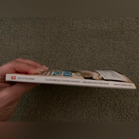 TV GUIDE Celebrates The King, Elvis Presley July 4-19 2004 - Picture 2 of 7